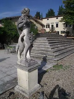 Terrazza E Libreria Appartamento